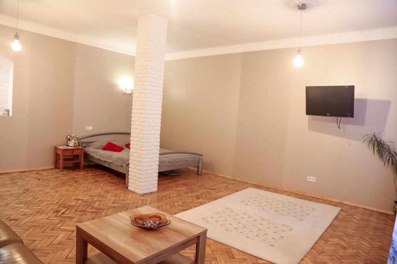 Monro - Heart Of Lviv Apartment ภายนอก รูปภาพ